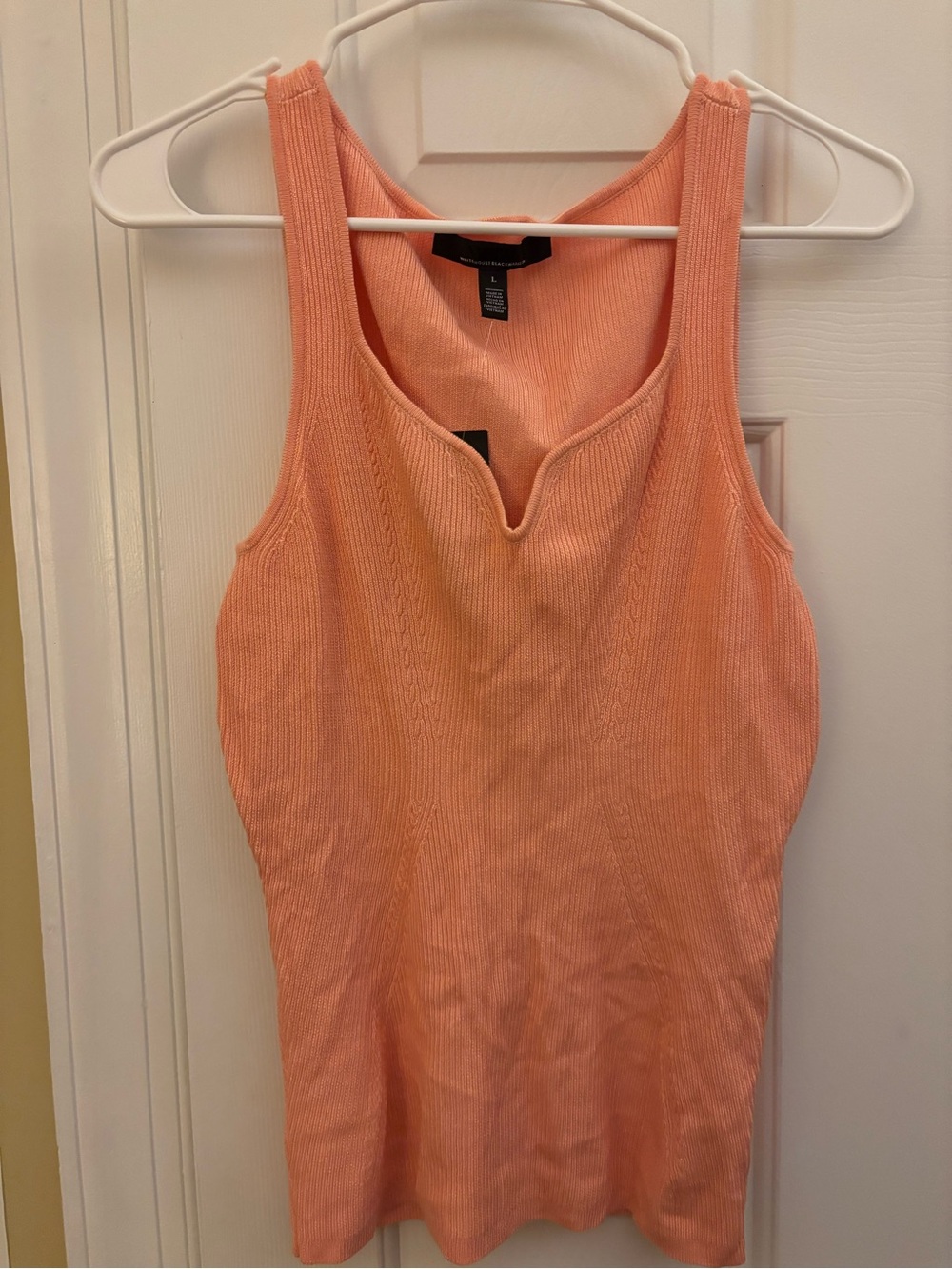 White House Black Market Peach Ribbed V-Notch Tank Large NWT